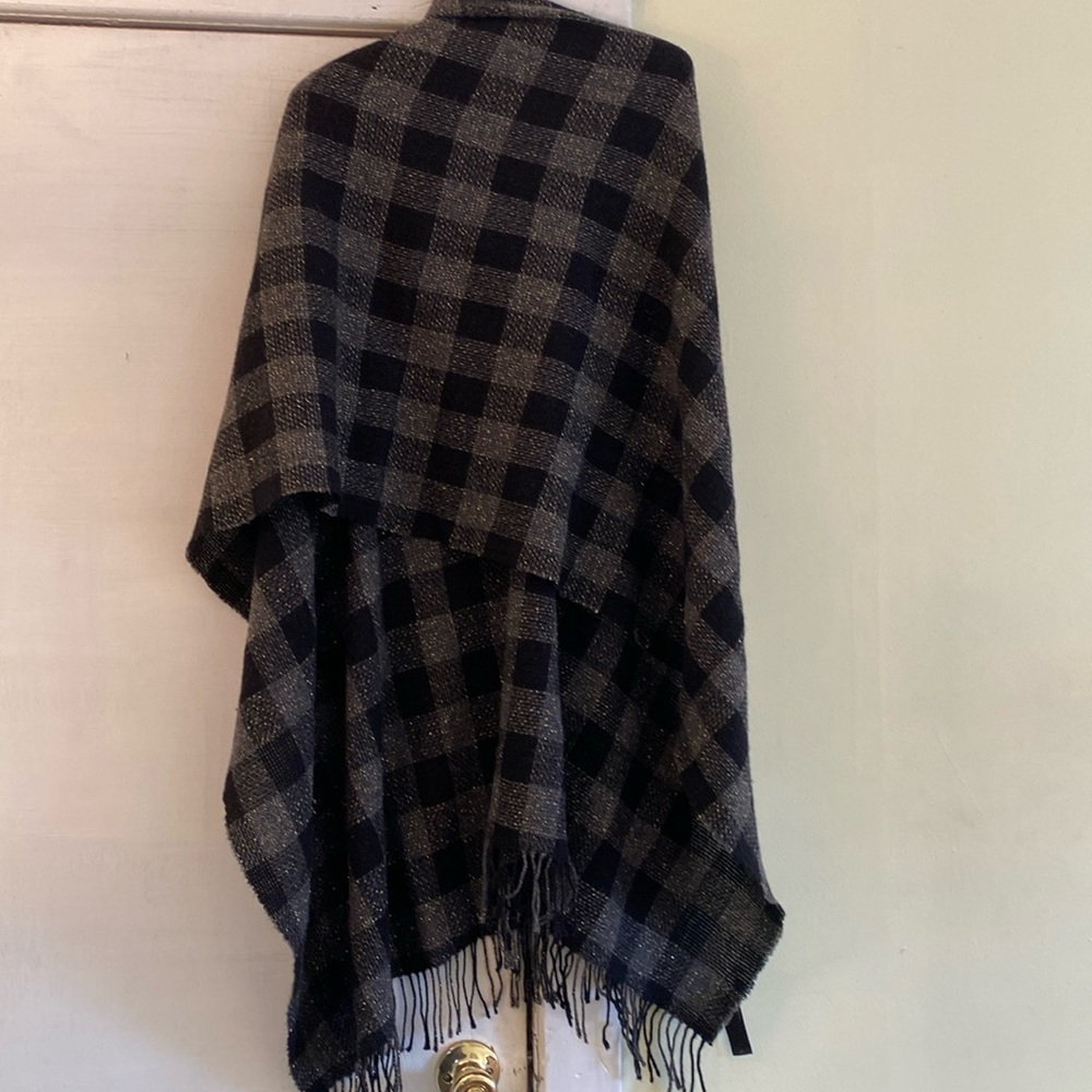 Eileen Fisher Made in Italy Wool Gold Sparkling Thread Scarf/Wrap